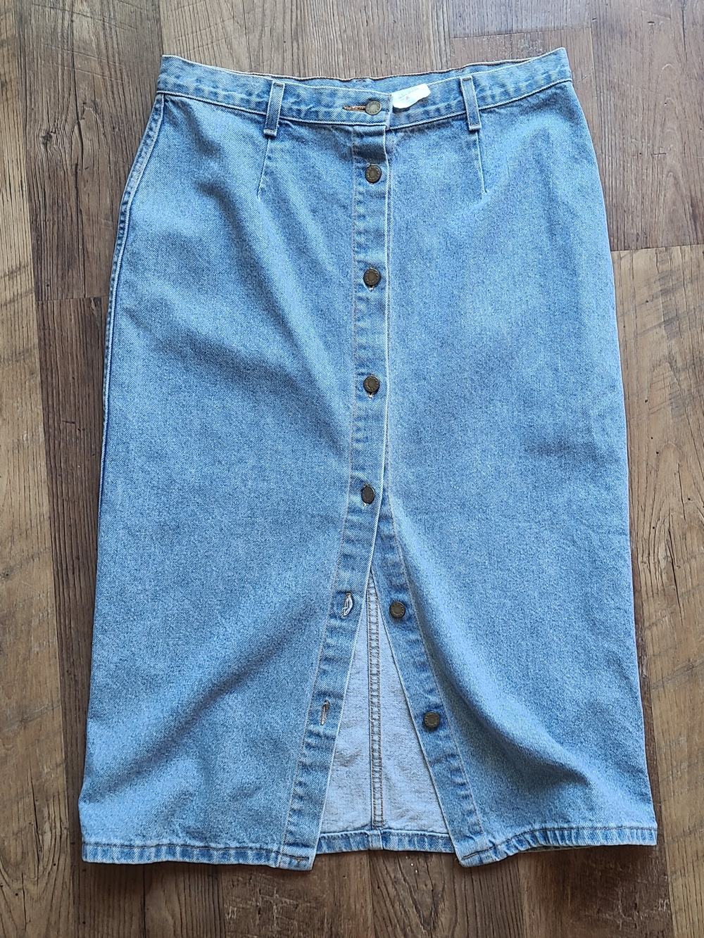 Vintage Classic Light Blue Button-Front Denim Midi Skirt